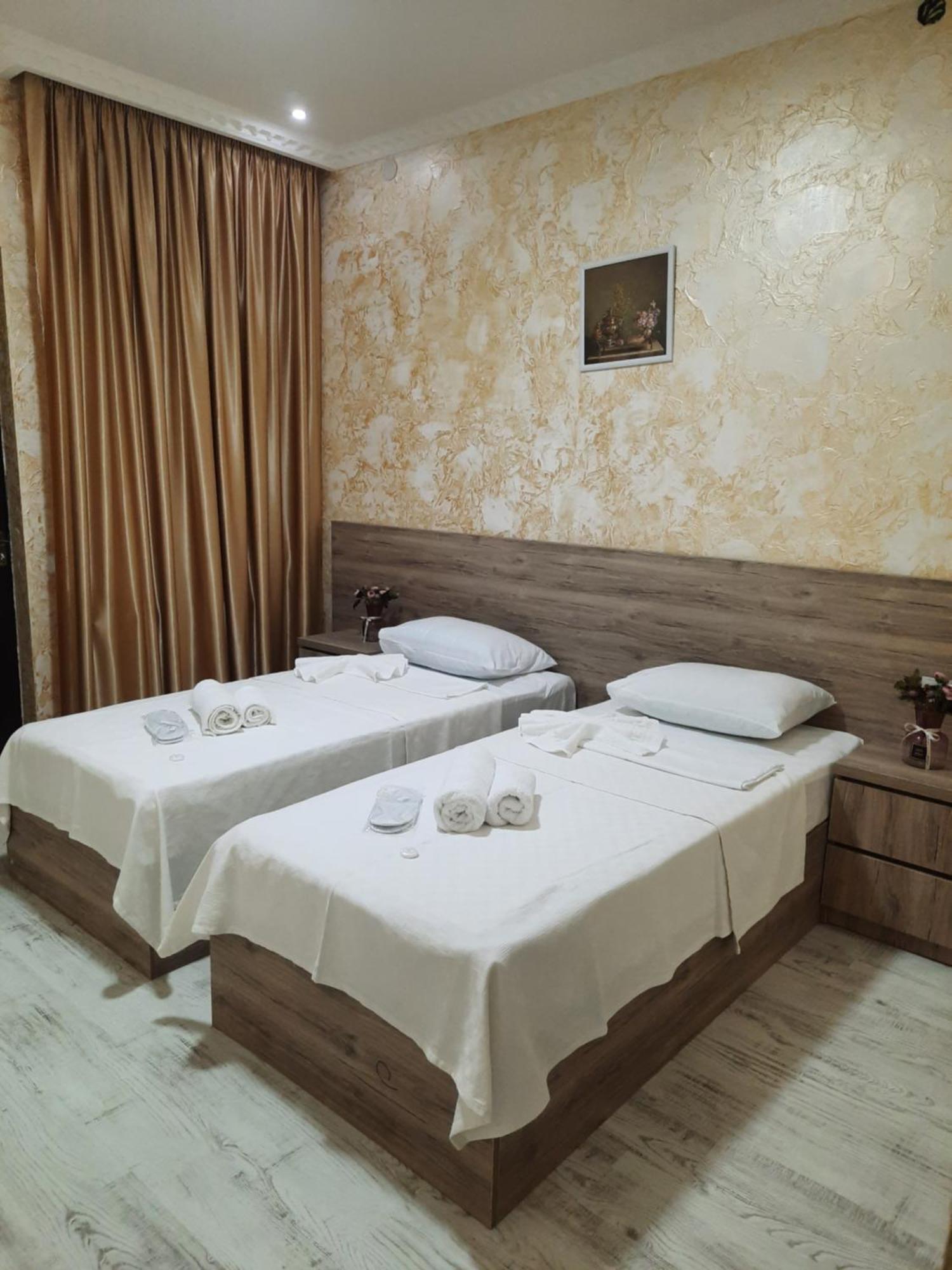 Inaisi Hotel Koutaïssi Chambre photo